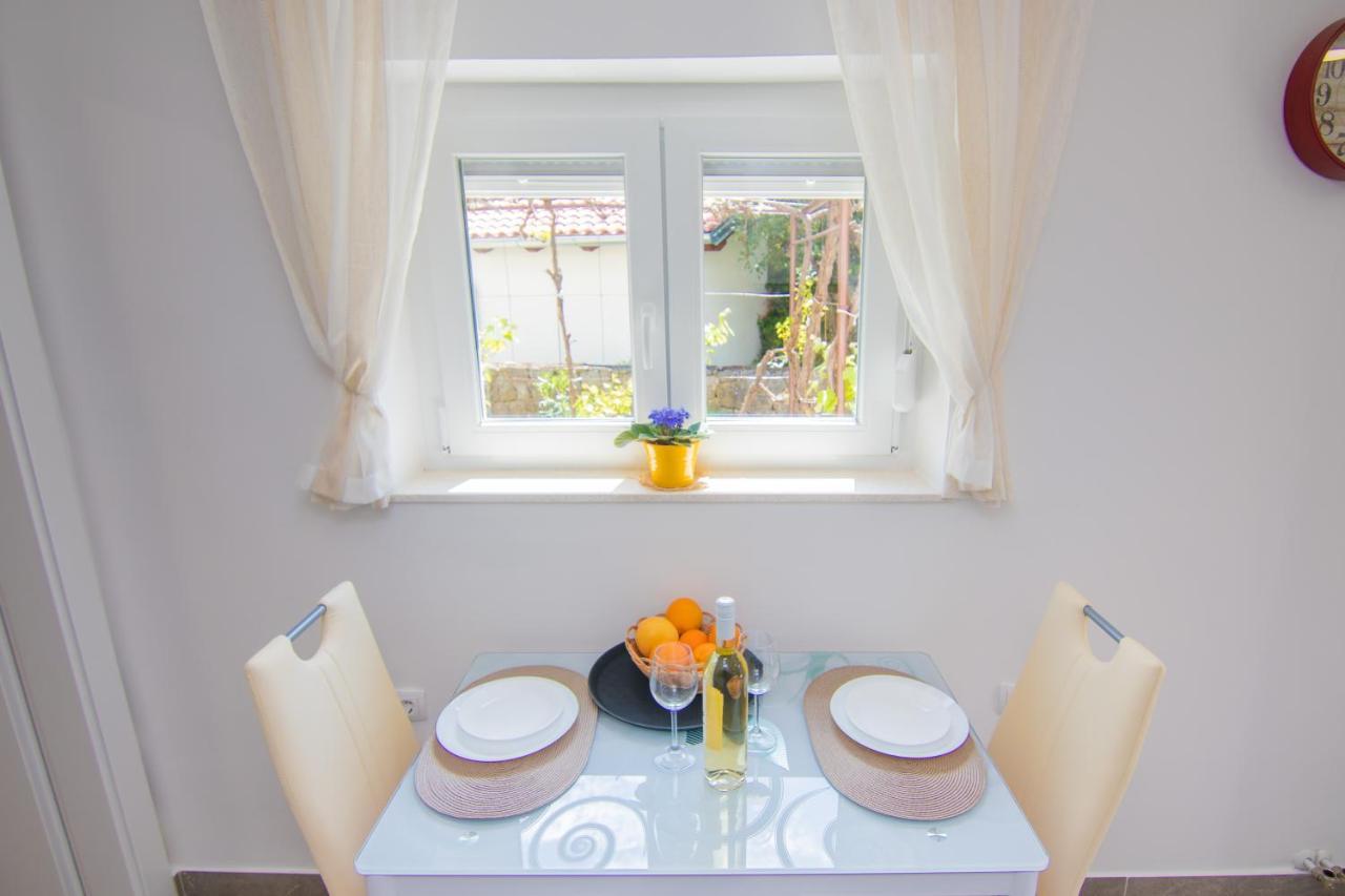 Apartman Mara Крк Экстерьер фото